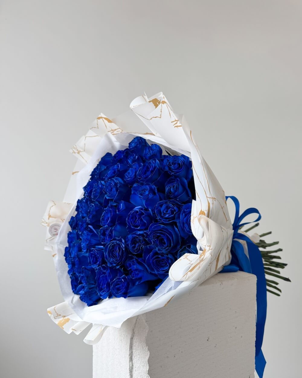Kytice modrých růží