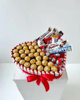 Sladký box srdce Ferrero pralinky a Kinder čokolády