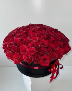 Luxusní flower box 101 červených třpytivých růží