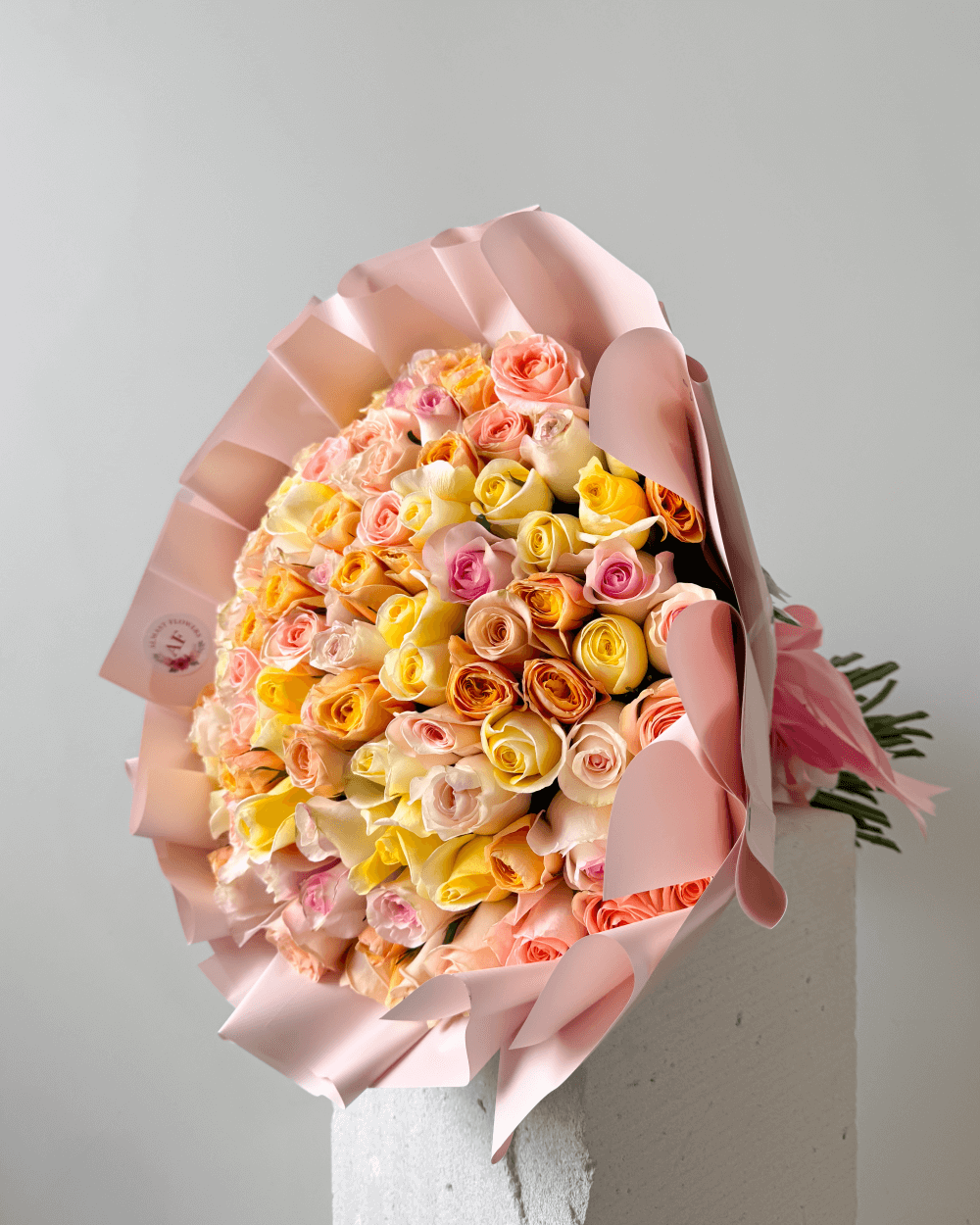 Luxusní kytice 101 růží barevný mix