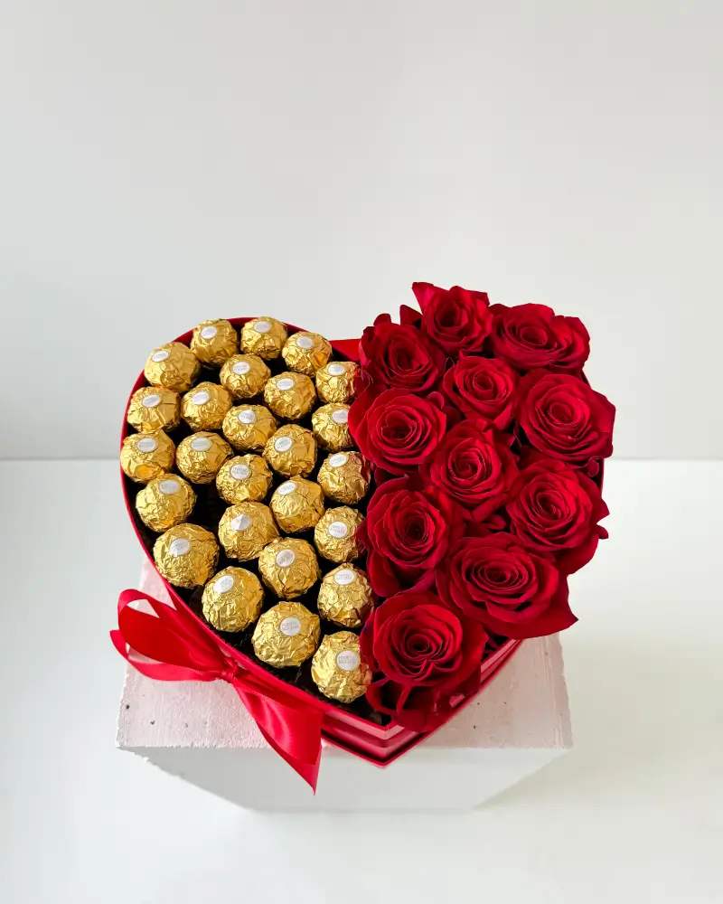 Flower Box SRDCE růže a Ferrero pralinky