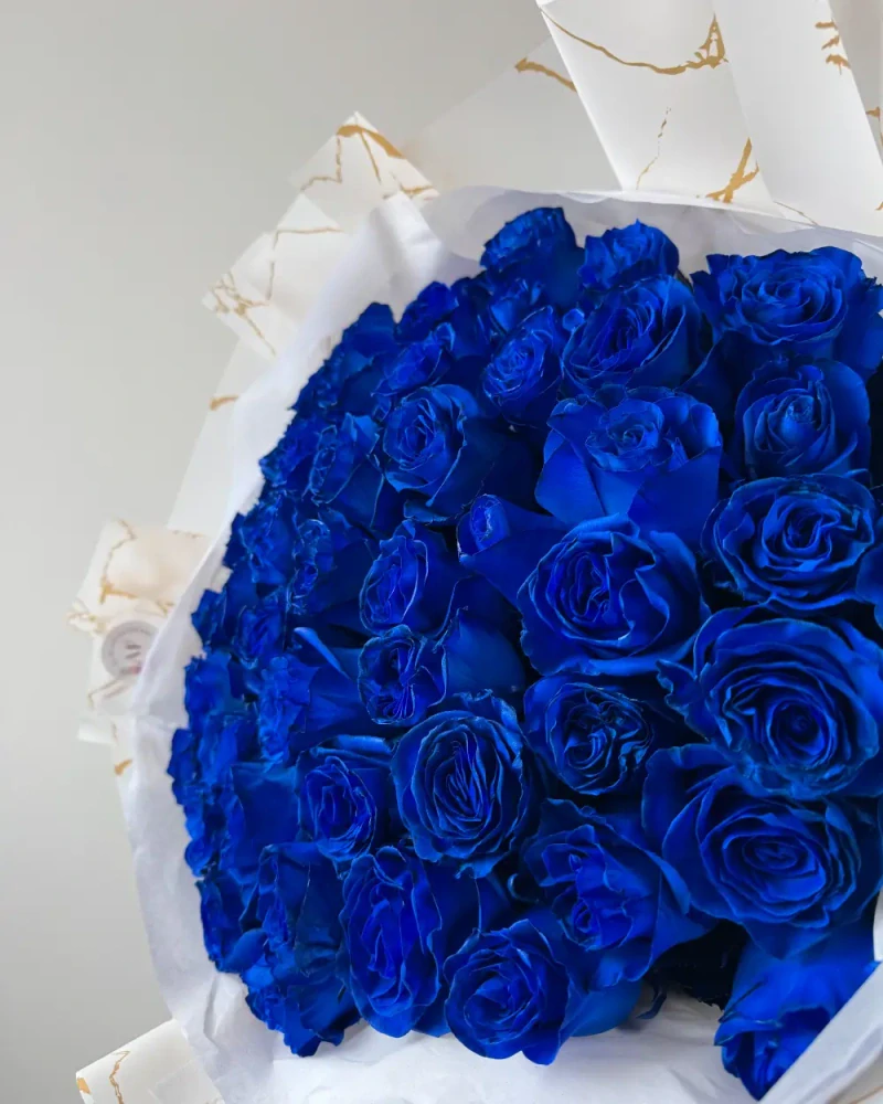 Kytice modrých růží