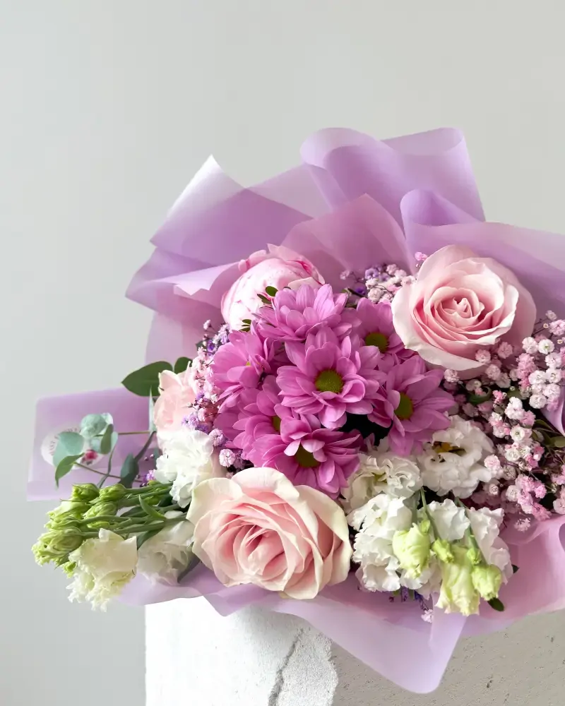 Jemná světle fialová kytice