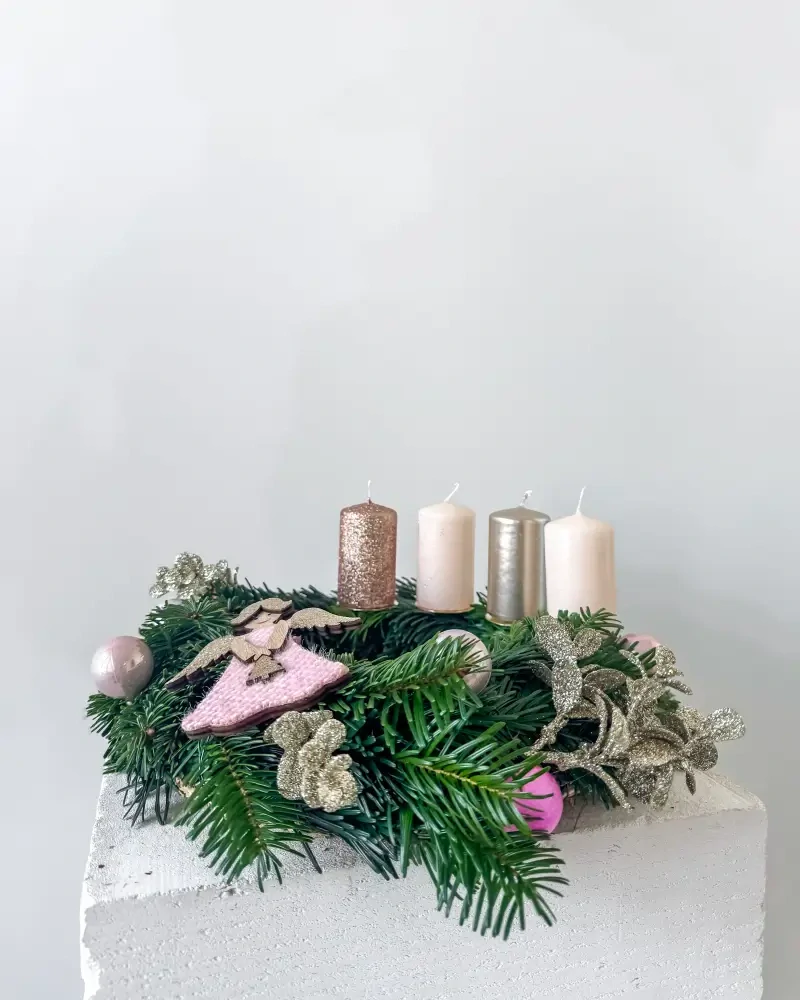 Adventní věnec růžovo zlatý Ø 25cm
