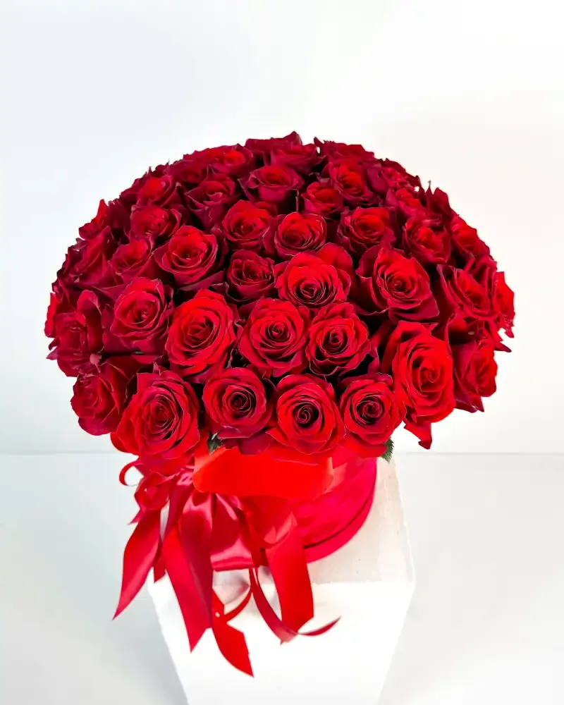 Flower Box s červenými růžemi