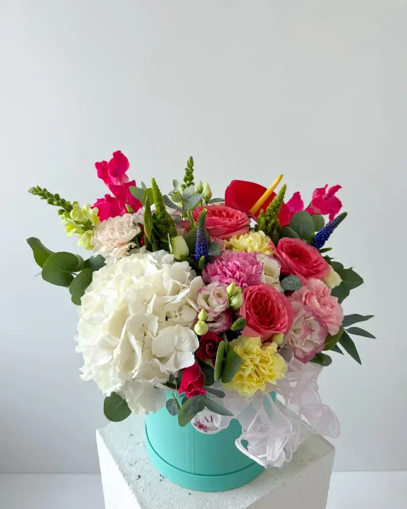 Letní flower box z čerstvých květin