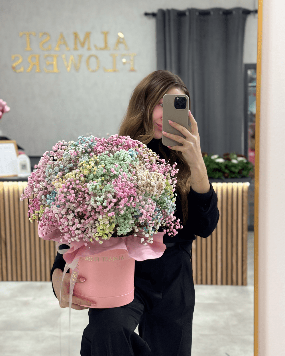 Flower Box s gypsofilou mix barev