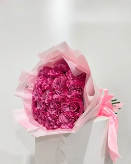 Kytice pivoňkových růží Country