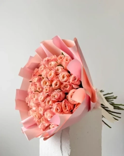 Kytice meruňkovo-růžových růží 90cm